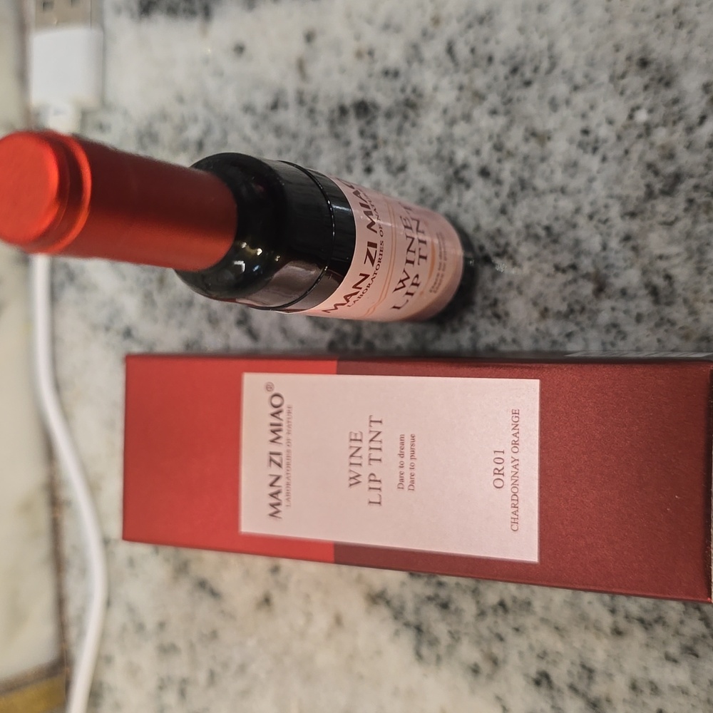 BUY NOW Wine Colors Bottle Shaped Lip Tint Lip Gloss - Picture 5 of 13